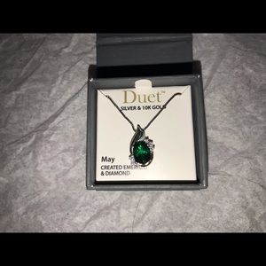 Duet emerald necklace